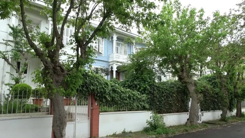 Korhan Berzeg’in eşi ve kızı soruları cevapsız bıraktı