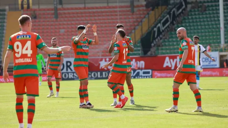 Alanyaspor'dan İstanbulspor'a yarım düzine gol