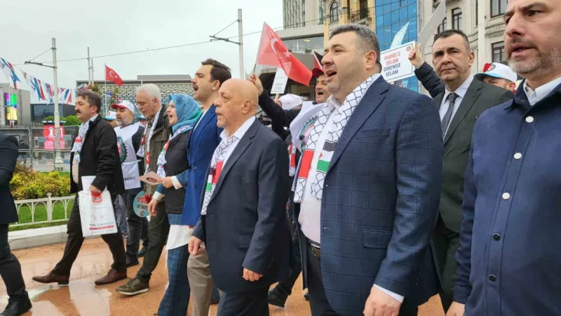 HAK-İŞ Taksim’de
