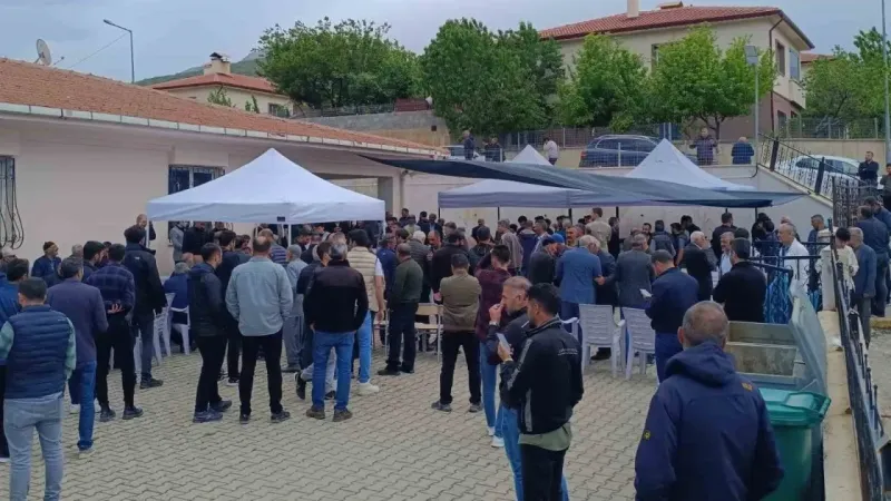 Maden işçileri son yolculuğuna uğurlandı