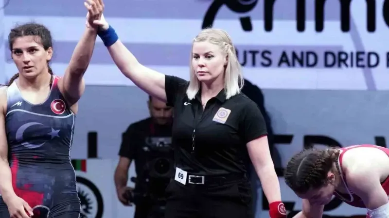 Güreşte Dünya Olimpiyat Elemeleri, İstanbul’da devam ediyor