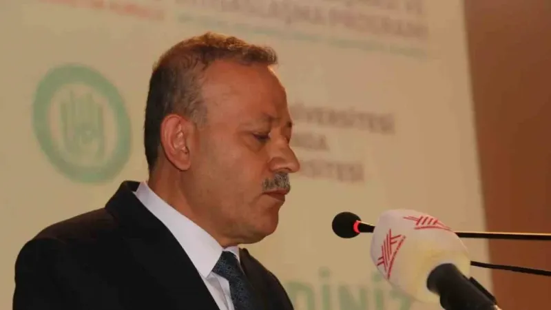 YÖK Başkanı Erol Özvar: "Rekabet, ilim alanında yarışmanın tezahürüdür”