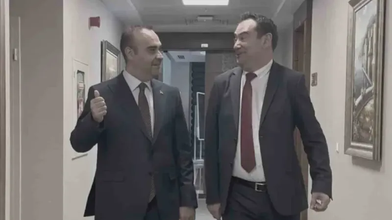 Bakan Kacır, engelleri aşan ilk Türk uzay mühendisini tebrik etti