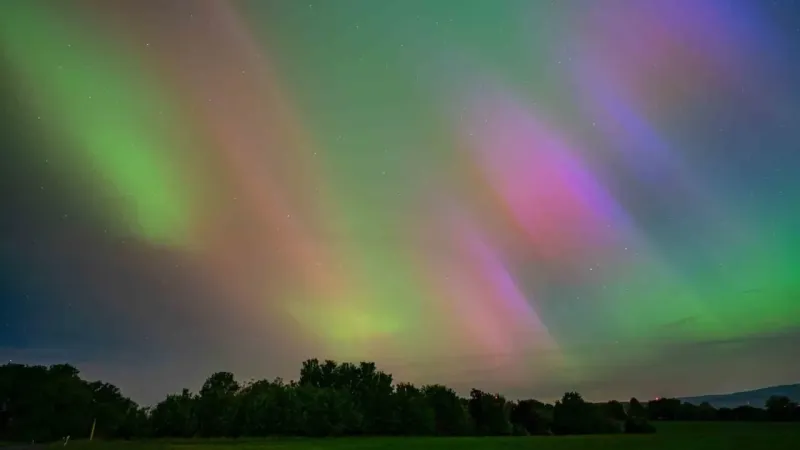 Güneş patlaması sonucu Almanya’da Kuzey Işıkları görüldü