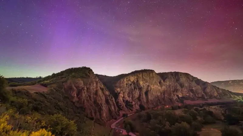 Güneş patlaması sonucu Almanya’da Kuzey Işıkları görüldü