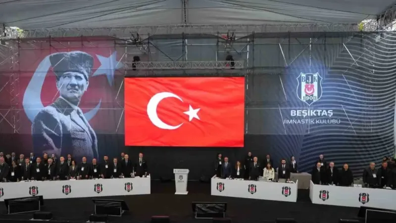 Hasan Arat: “Bu kongrede Beşiktaş’ı farklı yerlere götüreceğimiz belli oldu”