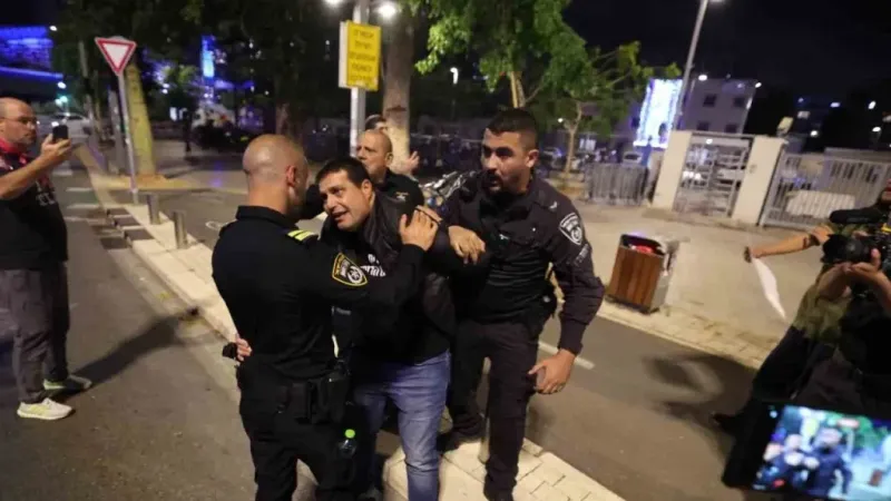 Tel Aviv ve Kudüs’te hükümet karşıtı protesto