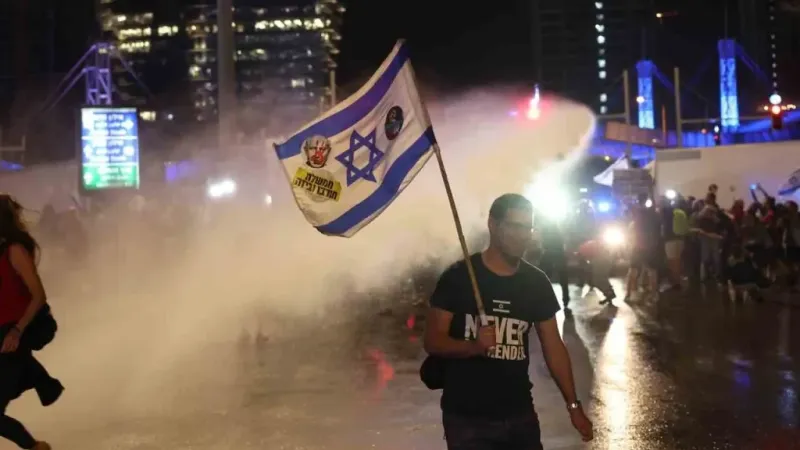 Tel Aviv ve Kudüs’te hükümet karşıtı protesto