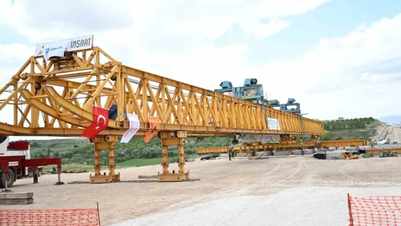 Bakan Uraloğlu, Malatya Çevreyolunda incelemelerde bulundu