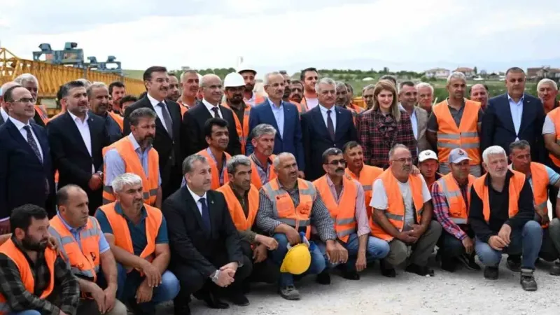 Bakan Uraloğlu, Malatya Çevreyolunda incelemelerde bulundu