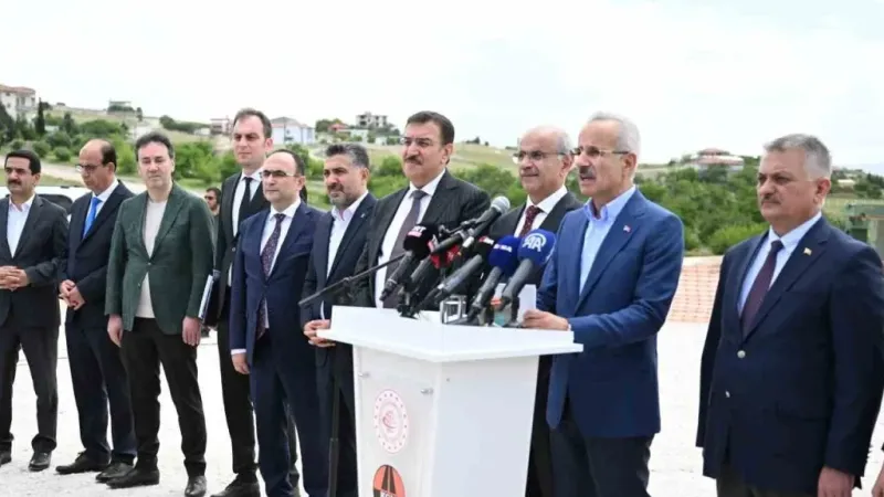 Bakan Uraloğlu, Malatya Çevreyolunda incelemelerde bulundu