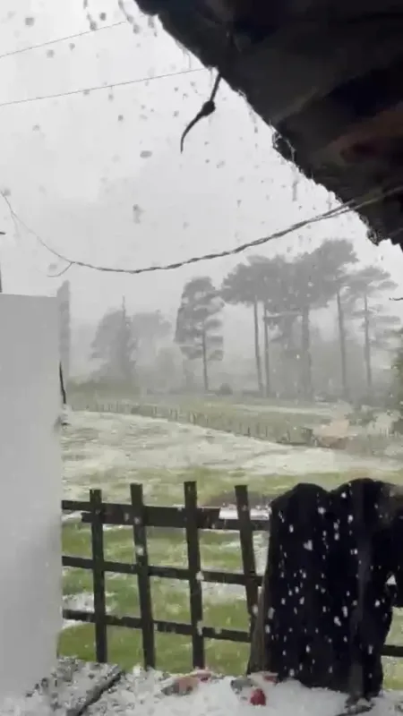 Antalya’da dolu sürprizi