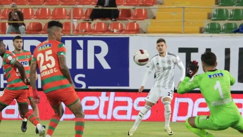 Trendyol Süper Lig: Alanyaspor: 1 - Beşiktaş: 1 (Maç sonucu)