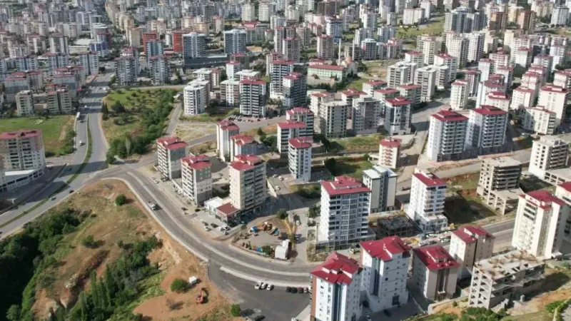 Jeoloji Mühendisi Kuruçay: "Kahramanmaraş merkezinde ’ters fay’ değil bindirme kuşağı faylar var, enerji biriktirecek bir fay bulunmuyor"