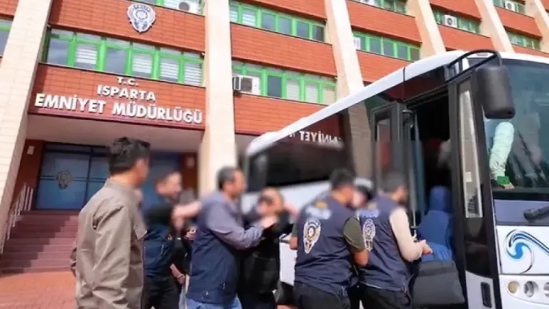 Sosyal medya üzerinden yatırım vaadiyle 1.8 milyon lira dolandırıldı