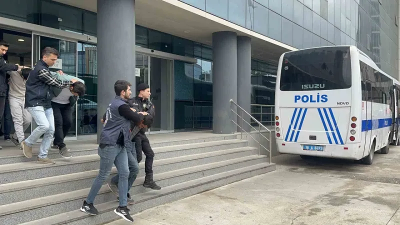 Bursa’da ’çağrı merkezi’ çetesine operasyon: 38 gözaltı