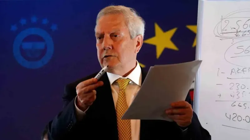 Aziz Yıldırım: "Henüz bir yönetim veya kurul listesi hazırlamadım" Aziz Yıldırım: "Henüz bir yönetim veya kurul listesi hazırlamadım"