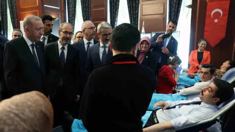 Cumhurbaşkanı Erdoğan "Kan Ver Hayat Ver" programına katıldı
