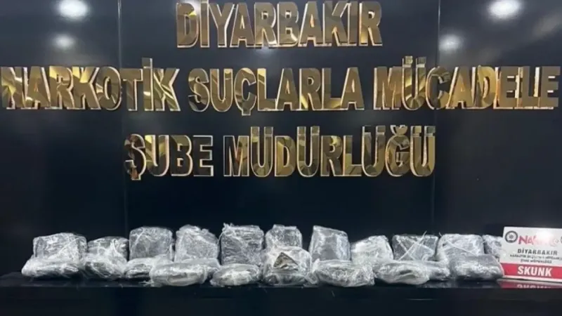 Diyarbakır’da kargo kolisinde ve araç yedek parçaları içerisinde uyuşturucu ele geçirildi