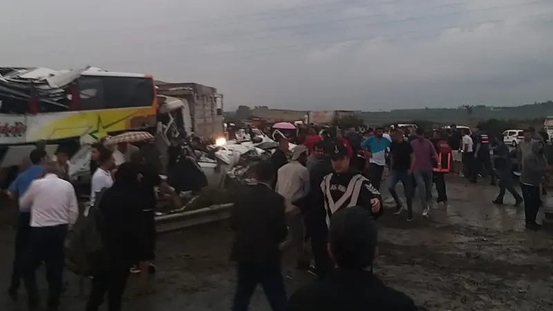 Mersin’de feci kaza: 10 ölü, 39 yaralı