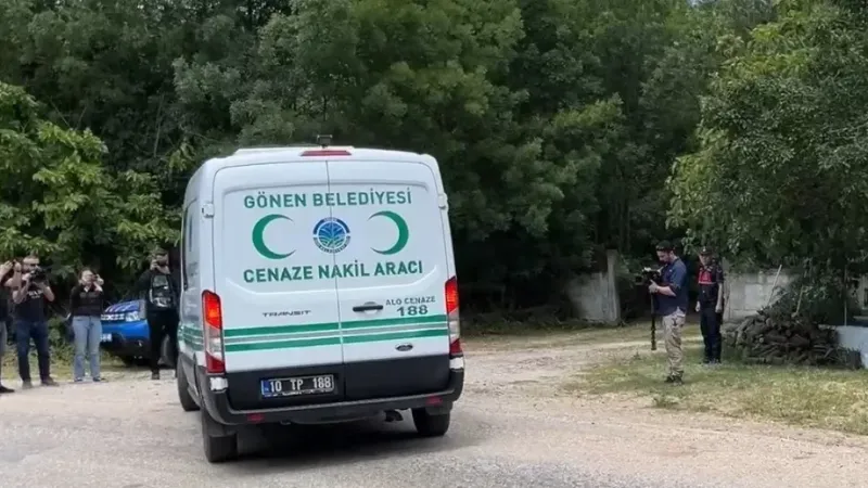 Ekonomist Berzeg, son yolculuğuna uğurlanıyor