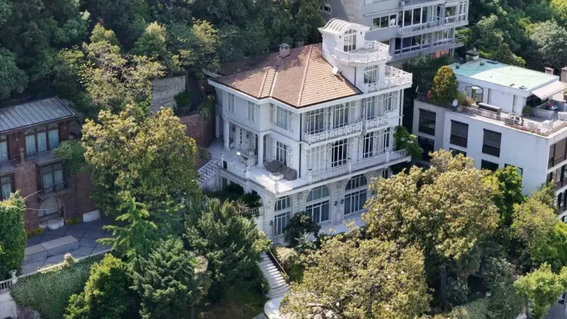 TMSF, Koza-İpek Holding’e ait yalıyı satışa çıkardı