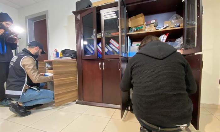 Ehliyet ve SRC sınavlarında sahtecilik yapan çeteye eş zamanlı operasyon