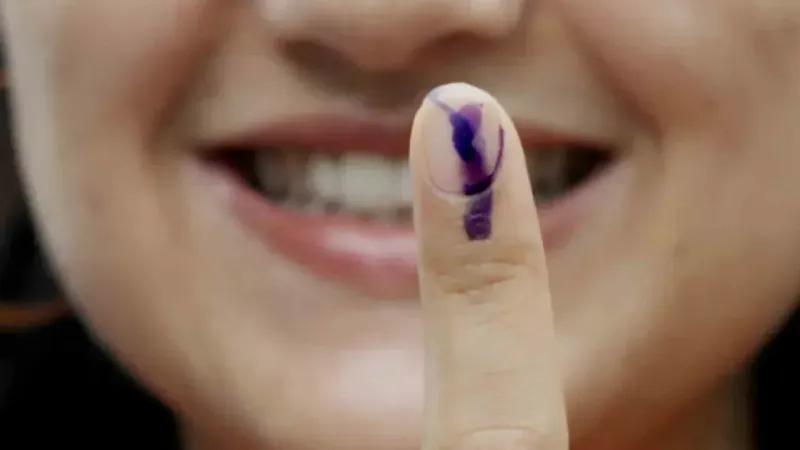 Hindistan’da aşırı sıcaklarda 33 seçim görevlisi hayatını kaybetti