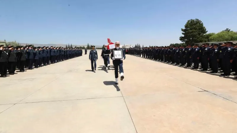 Şehit Hava Pilot Albay Gökhan Özen’in naaşı Eskişehir’e getirildi