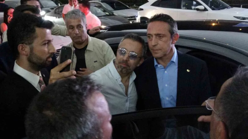 Ali Koç, Antalya’da dernek ve kongre üyeleri ile buluştu Ali Koç, Antalya’da dernek ve kongre üyeleri ile buluştu