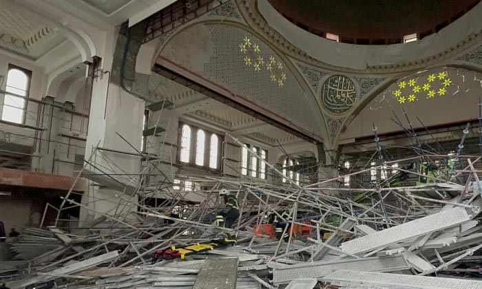 Cami külliyesi çöktü: 2 ölü, 18 yaralı