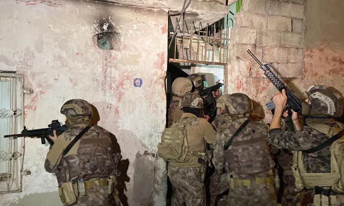 Mersin’de YPG’ye gece operasyonu