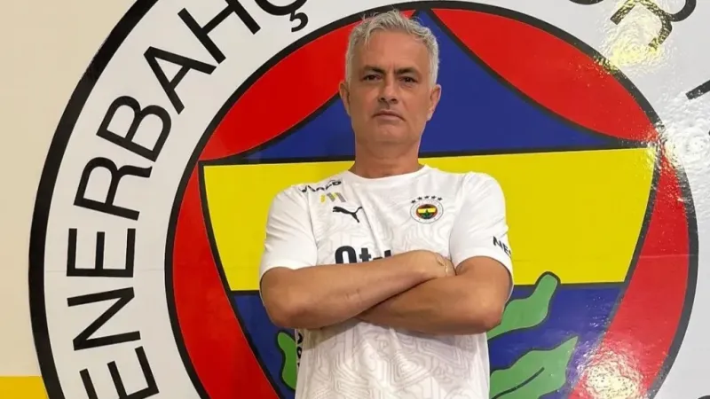 Jose Mourinho mesaiye başladı