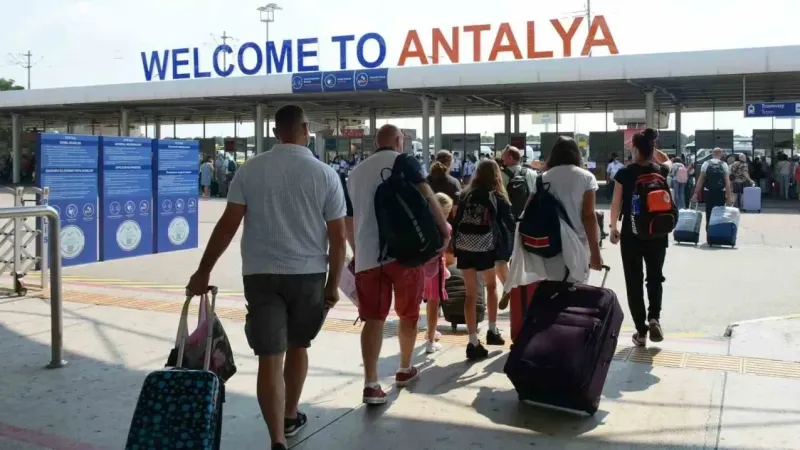 Antalya Havalimanı’ndan yeni rekor
