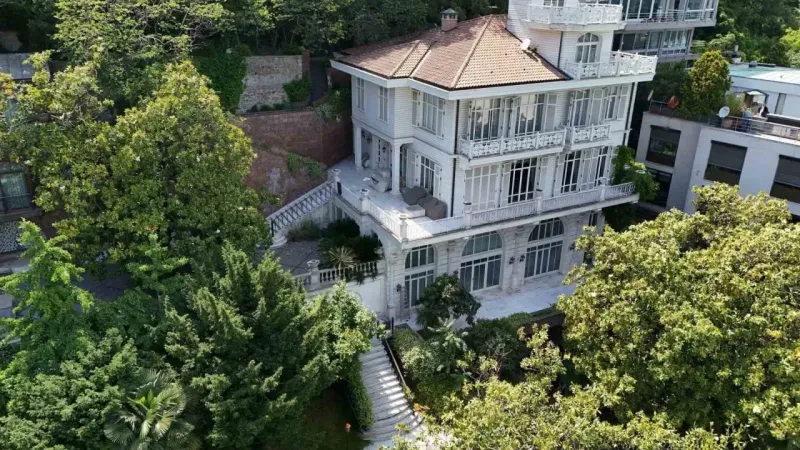 Akın İpek’in Bebek’teki yalısı 1,1 milyar liraya satıldı
