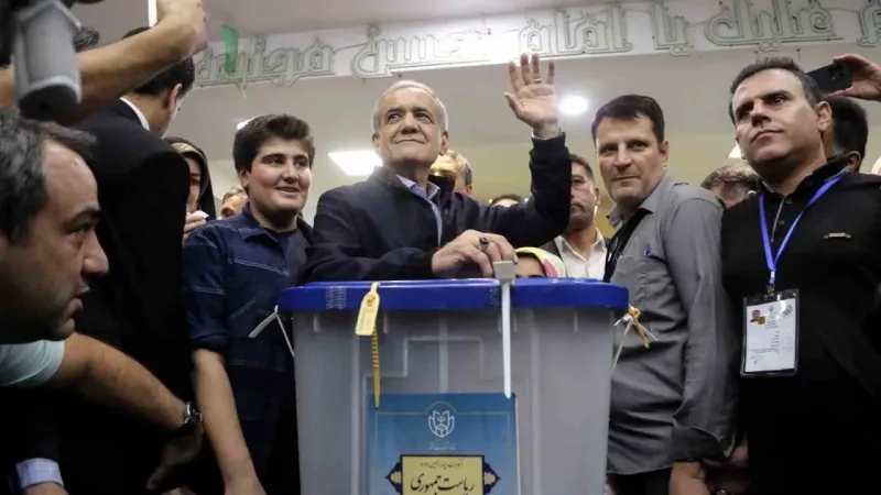 İran’da cumhurbaşkanlığı yarışı ikinci tura kaldı