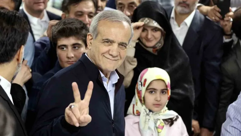 İran’da cumhurbaşkanlığı yarışı ikinci tura kaldı