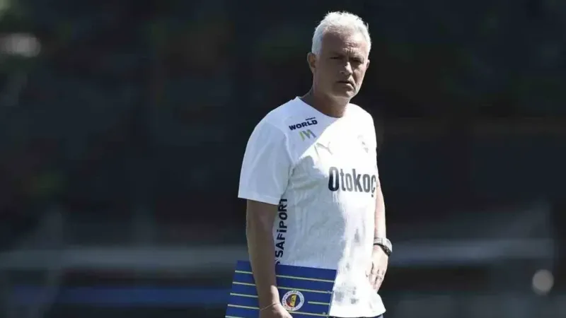 Jose Mourinho: "Transfer döneminde doğru şeyleri, akıllı bir şekilde yapmak istiyoruz"