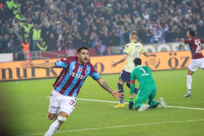 Derbide üç puan Trabzonspor’un