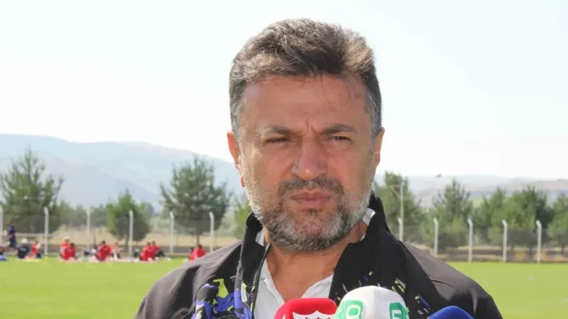 Bülent Uygun: “Menajerler futbolcuları ayartıyor”