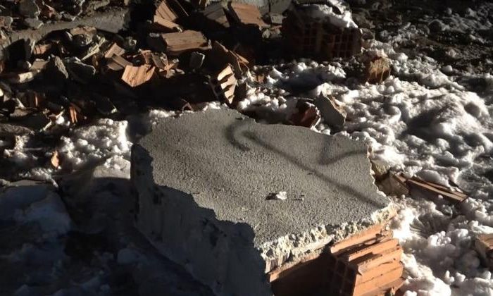 Diyarbakır’daki depremde 7 bina yıkıldı, 6 kişi hayatını kaybetti