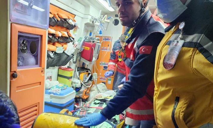 Meltem Ünsal enkazdan 114 saat sonra sağ kurtarıldı