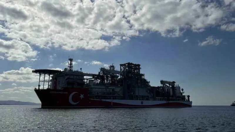 Abdülhamid Han sondaj gemisi yeni seferine çıktı; görev yeri Karadeniz’e uğurlandı