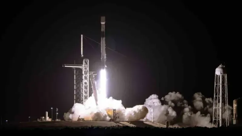 SpaceX, 23 Starlink uydusunu daha yörüngeye gönderdi