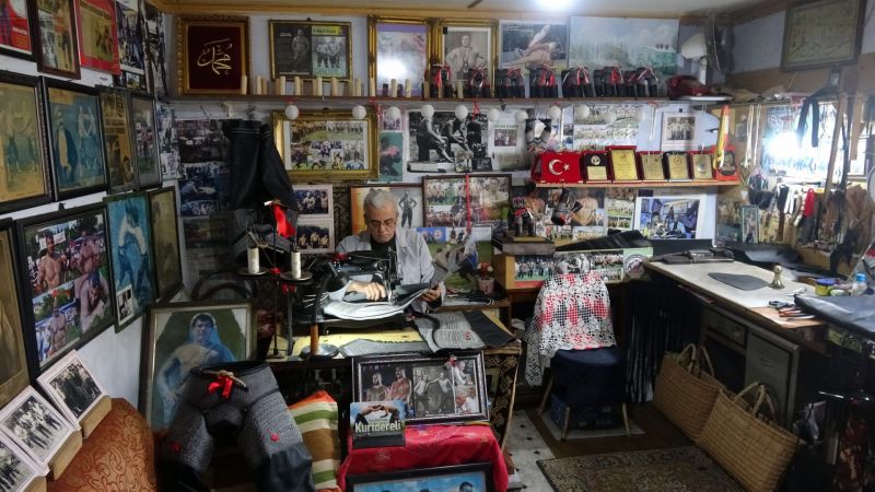 Pehlivanlar İçin 67 Yıldır Kispet Dikiyor