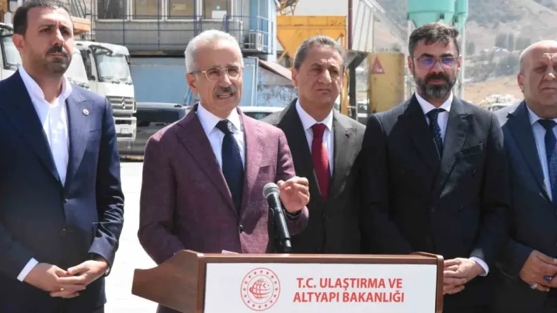 Bakan Uraloğlu: “40 dakikalık yol 5 dakikaya düşecek”