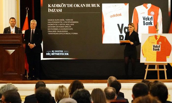 Galatasaray’ın düzenlediği müzayedede 17 milyon 780 bin TL toplandı