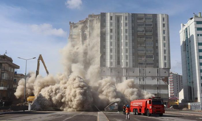 Kayseri’de ağır hasarlı yapı sayısı 851’e yükseldi