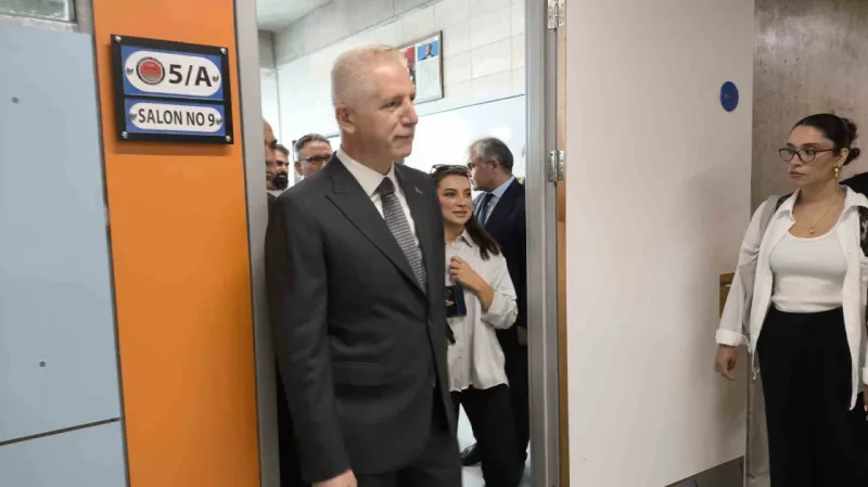 İstanbul Valisi Gül: “İstanbul’daki okullarımızın tamamı depreme dayanıklı ve güvenli”