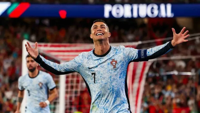 Cristiano Ronaldo, 900. golünü attı, futbol tarihine geçti